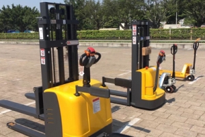 First-Time Forklift Buying: Complete Guide for Beginners