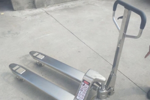 304 Stainless Steel Manual Pallet Jack: Ideal for Food & Pharma Clean Rooms