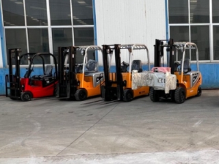 What Forklift to Use in Low-Temperature Environments? Recommended Cold-Resistant