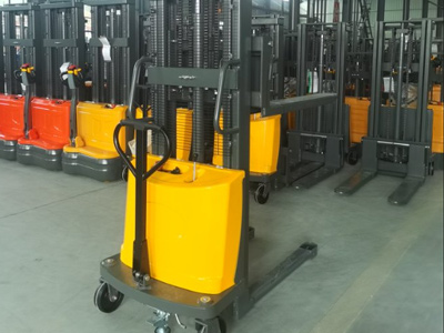 Semi-Electric Pallet Stacker