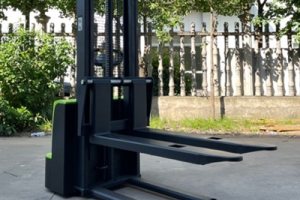 Choose Newnewton for Walkie Stackers | Source Factory Guarantee