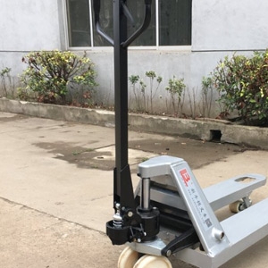 5 Common Causes of Low Pressure in Manual Pallet Jacks