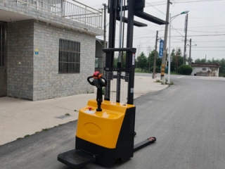 2026 Electric Forklift Price: How Much Does an Electric Forklift Cost?