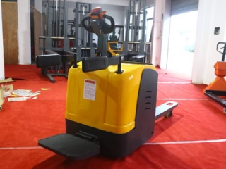 Is the Rider Electric Pallet Jack Highly Efficient? Ideal for High-Volume Wareho