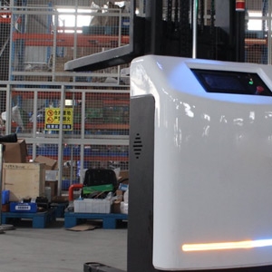 Optimized AGV Forklifts for Small Factories: Smart Material Handling in Compact 
