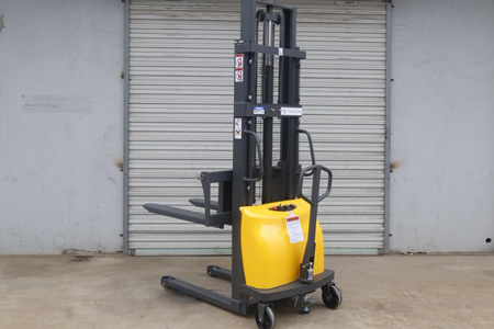 Affordable Basic 2 Ton Semi-Electric Stacker for Daily Factory Stacking