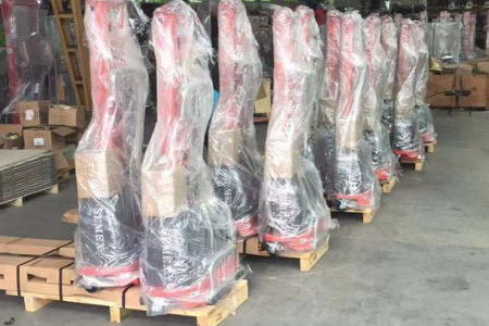 Self-lifting Stacker