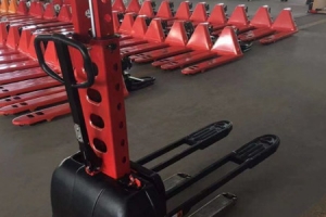 Semi-Electric Self-Lifting Stacker | High Efficiency for Loading and Unloading