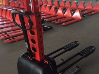 Semi-Electric Self-Lifting Stacker | High Efficiency for Loading and Unloading
