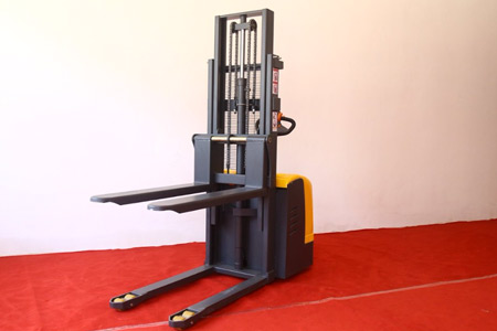 Electric Stacker