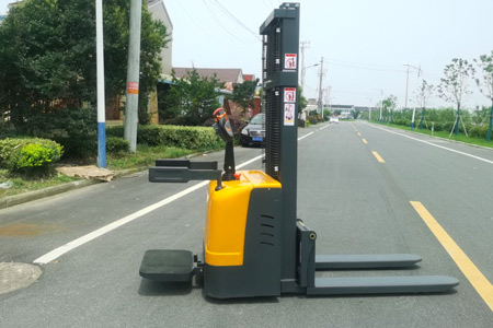 Stand-On Electric Stacker