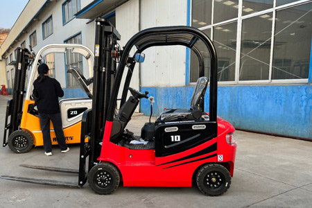 2WD All-terrain Forklift