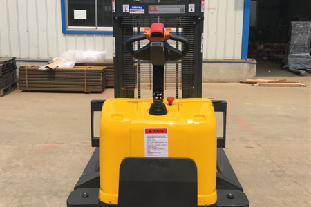 Full Electric Reach Stacker