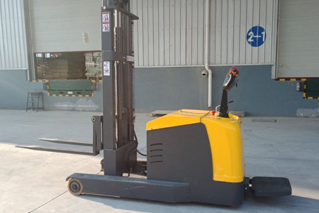 Forward Moving Stacker
