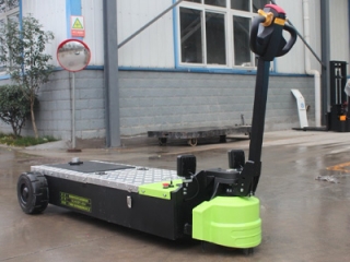 Maintenance-Free Electric Tractors: Compact Lithium Models with Low Failure Rate