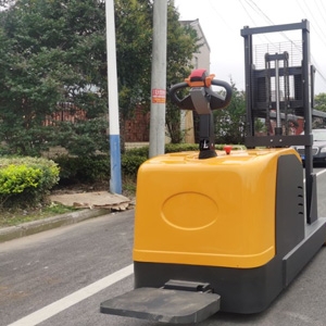 2026 Ride-on Counterbalance Stacker Price | Full Guide