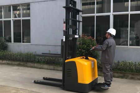 Double Pallet Stacker Forklift