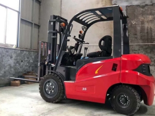 3-Ton Diesel Forklift for Construction: Stable Heavy-Duty Handling