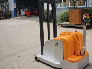 Walk Behind Forklift: Stacking Without Outriggers, Great Performance