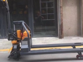 Newnewton Self Loading Pallet Jack: Efficient Handling Solution