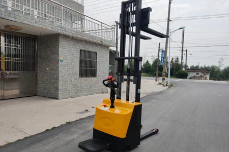 Cost-effective Electric Stacker