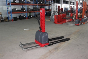 Newnewton Self-Lifting Forklift: Portable Loading Tool for Trucks