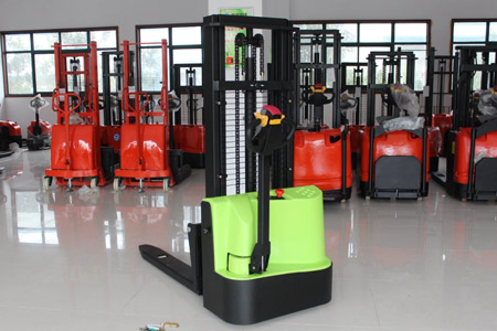 Electric Forklift Selection