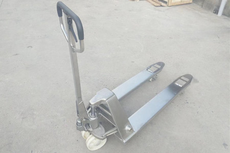 Stainless Steel Pallet Truck Cleaning