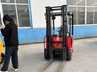 Small Electric Forklift Price | 1 Ton & 1.5 Ton Cost 2026