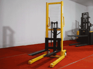 Compact Manual Hydraulic Stacker | Small Space Warehouse Lifter