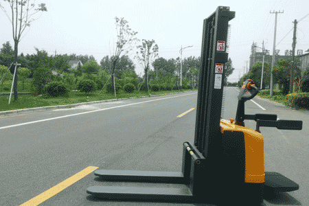 Warehouse Special Electric Forklift