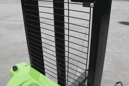 Heavy-Duty Stacker Mast
