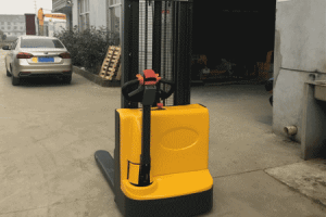 What Load Capacity Stacker Fits Small Workshops | 1 Ton Light Stacker