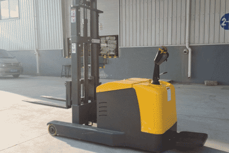 Reach Stacker Maintenance