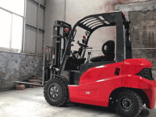 What Ton Diesel Forklift Suits Factory & Outdoor Sites