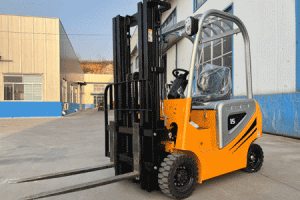 Electric Forklift Rain Protection | Rainy Day Maintenance Tips