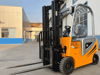 Electric Forklift Rain Protection | Rainy Day Maintenance Tips
