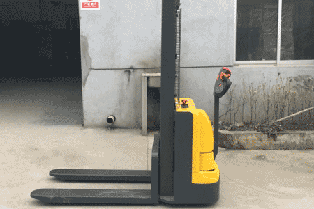 Electric Stacker