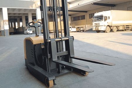Reach Stacker Manufacturer