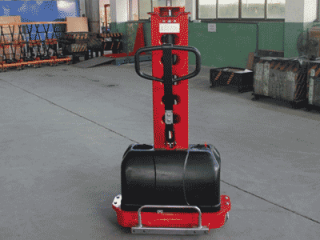 Electric Self-Elevating Stacker | Battery Life Per Charge