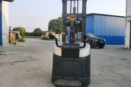 Warehouse Special Double Pallet Stacker