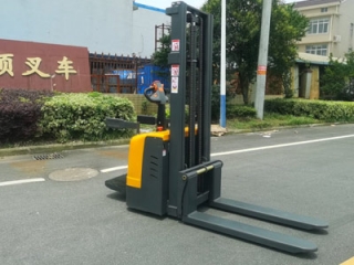 1.5 Ton Ride-On Double Pallet Stacker | For E-commerce Warehouse Storage