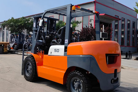 Is Fuel Forklift Maintenance Cost High | Guide for Private Factories