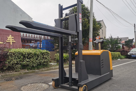 Counterbalance Stacker