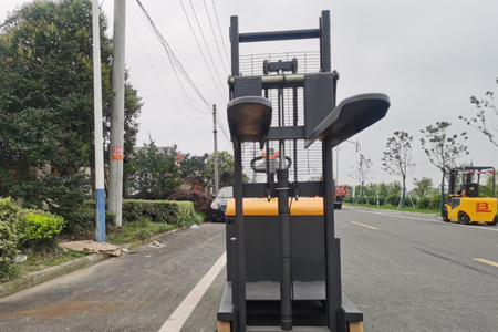 Stand-on Stacker