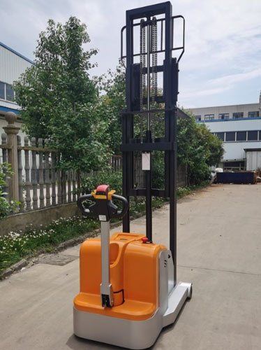 Walk-behind Counterbalance Stacker