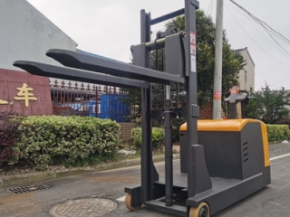 Electric Counterbalance Stacker | Is Ride-On Type Suitable for Warehouse