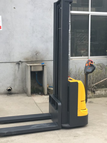 2026 New Walk-behind Stacker | Newnewton Factory Direct