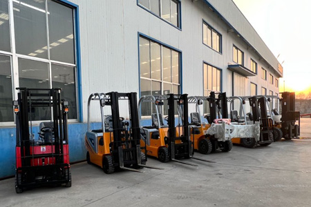 Electric Forklift