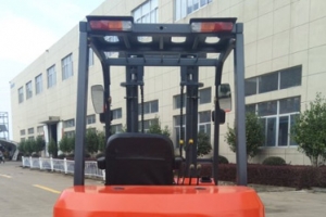 3 Ton Diesel Forklift | Practical Selection Guide for Small & Medium Enterprises